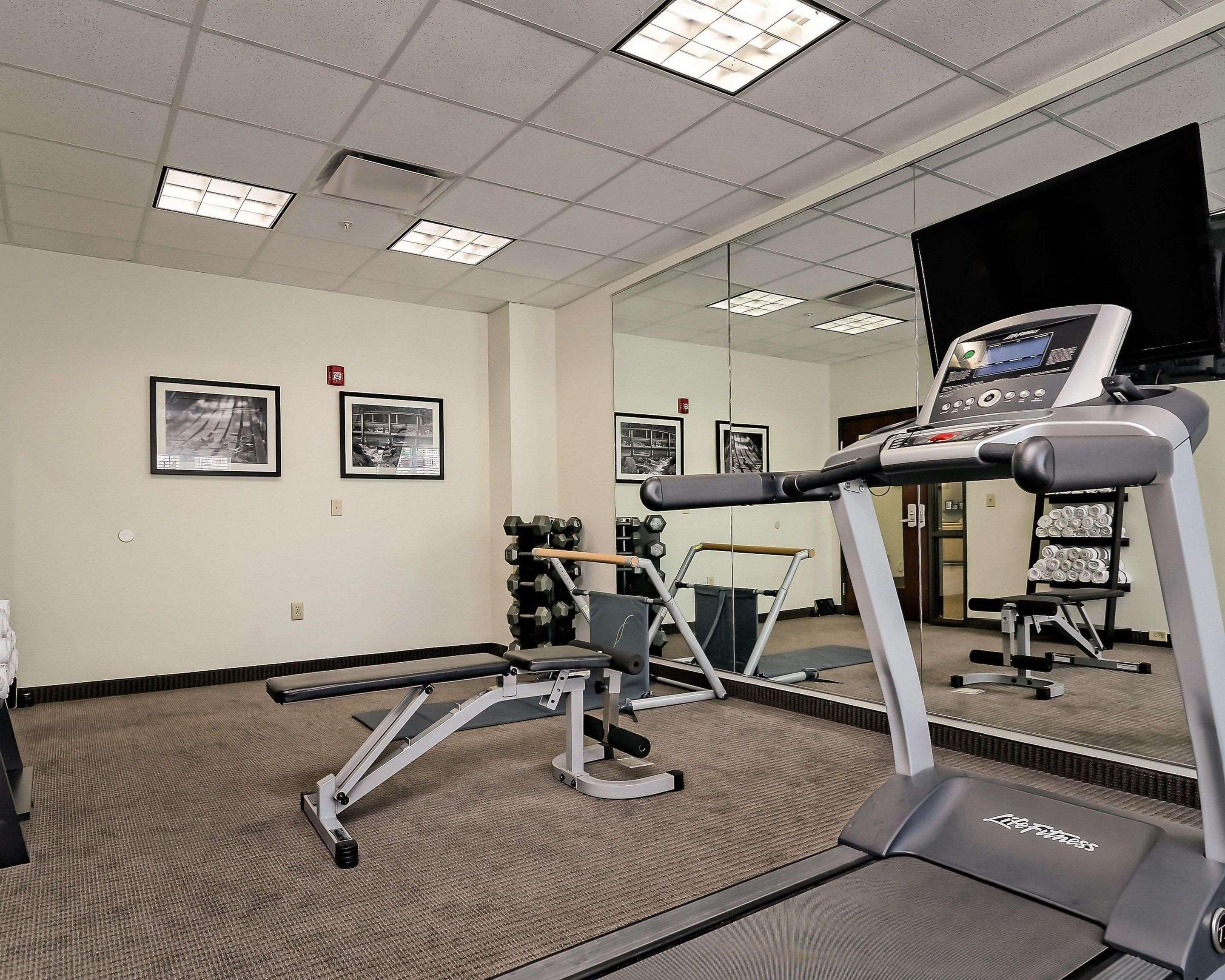 Sleep Inn & Suites - Fort Scott Bagian luar foto